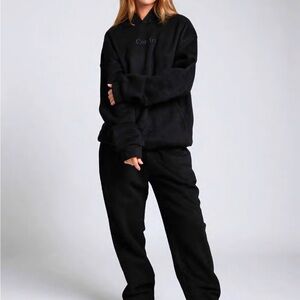 NEW Comfrt Hoodie and Sweatpants Set in XS/Black